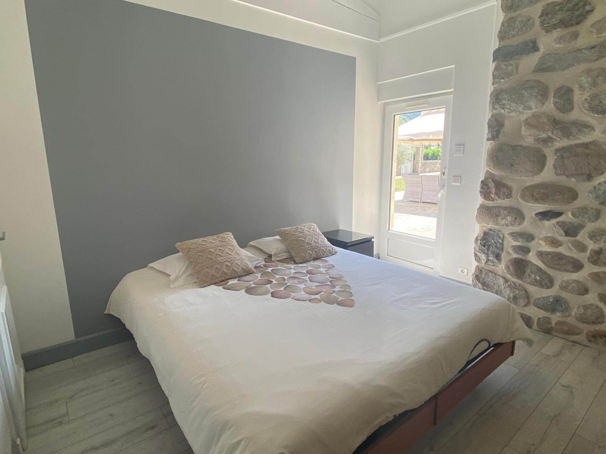 Domaine Les Buis Bed & Breakfast Saint-Fortunat-sur-Eyrieux Exterior photo