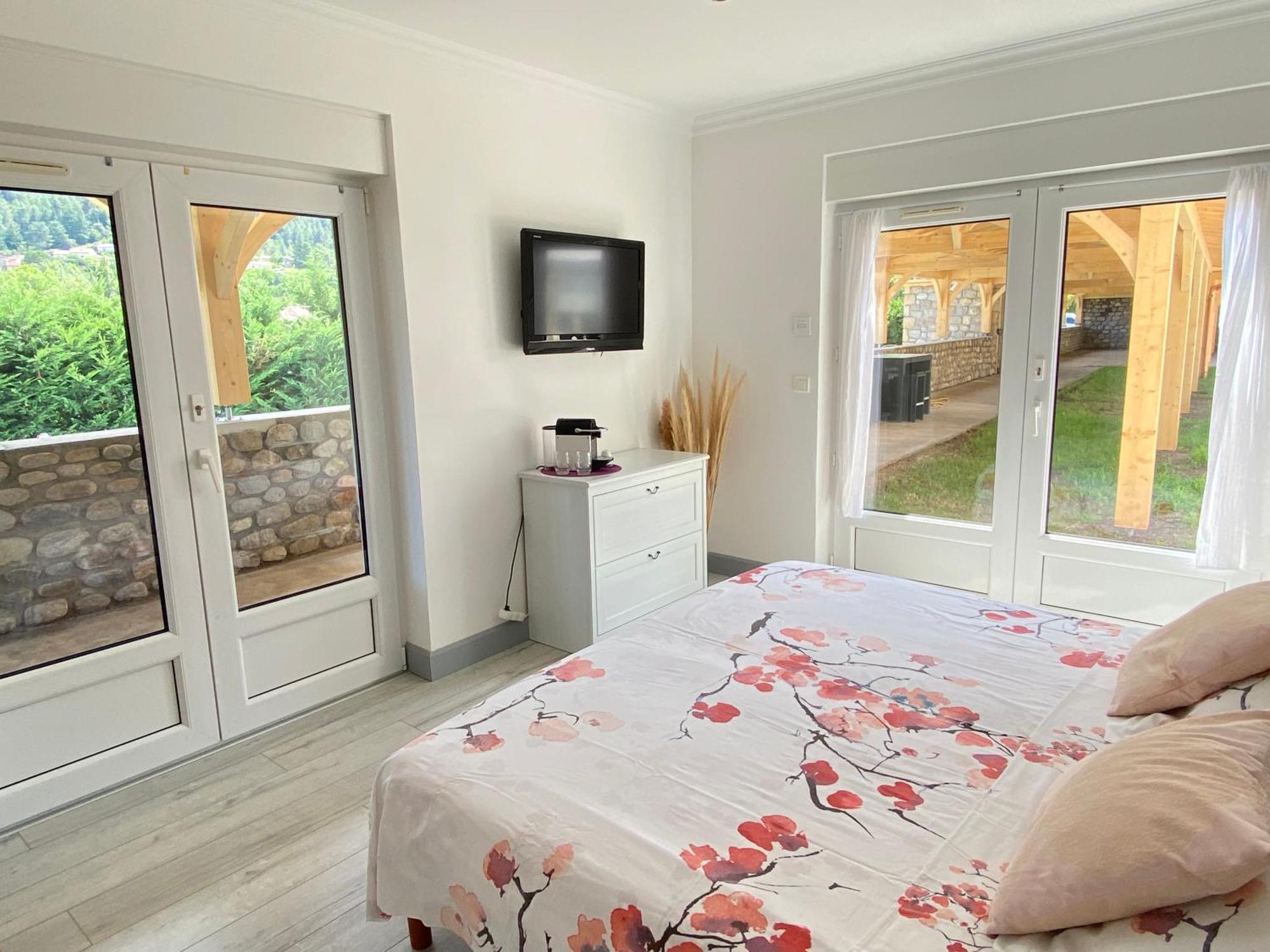 Domaine Les Buis Bed & Breakfast Saint-Fortunat-sur-Eyrieux Exterior photo